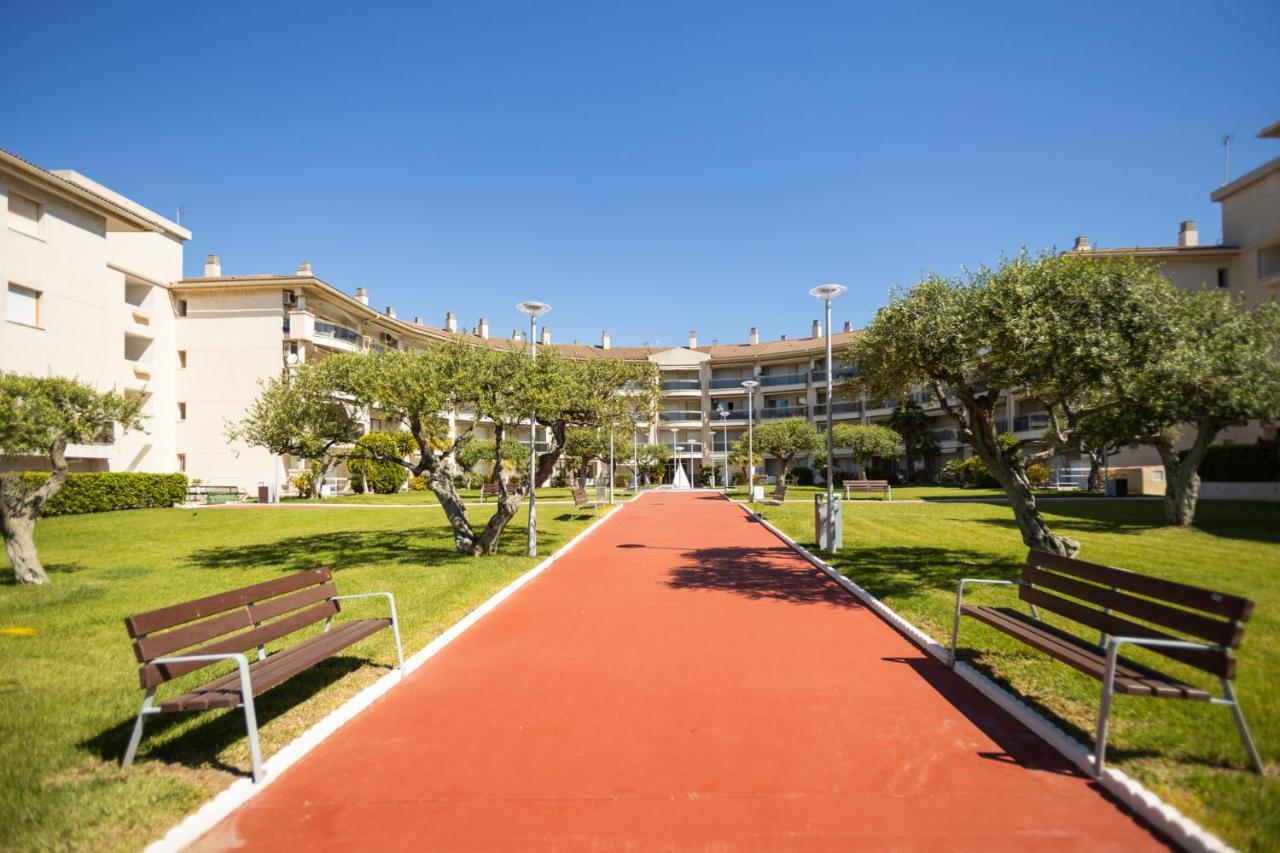 Carrer Golf De Sant Jordi, 2 A Apartment กัมบริลส์ ภายนอก รูปภาพ